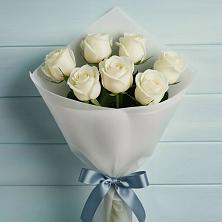 Букет 7 Белых роз Эдлесс Лав в Ащерино