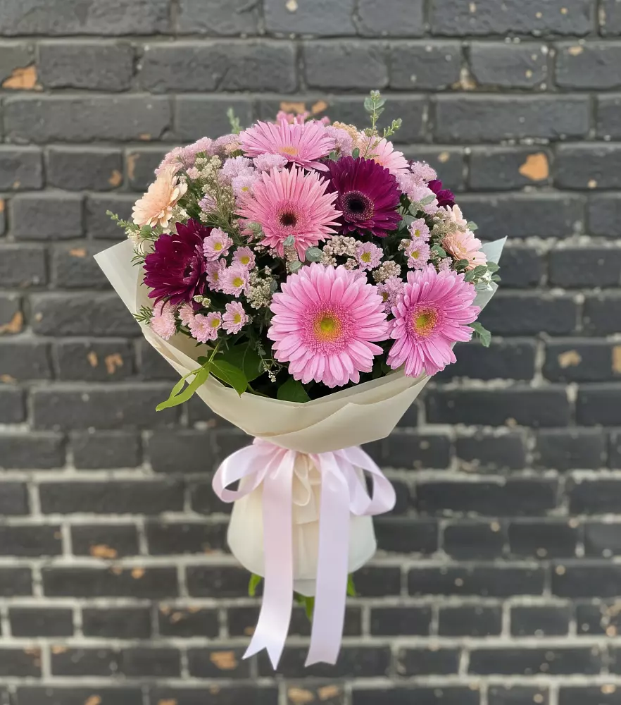 Букет цветов из: Герберы и Хризантемы в Ащерино