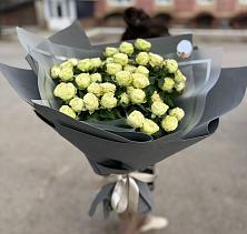 Букет Белые кустовые розы Солинеро в Ащерино