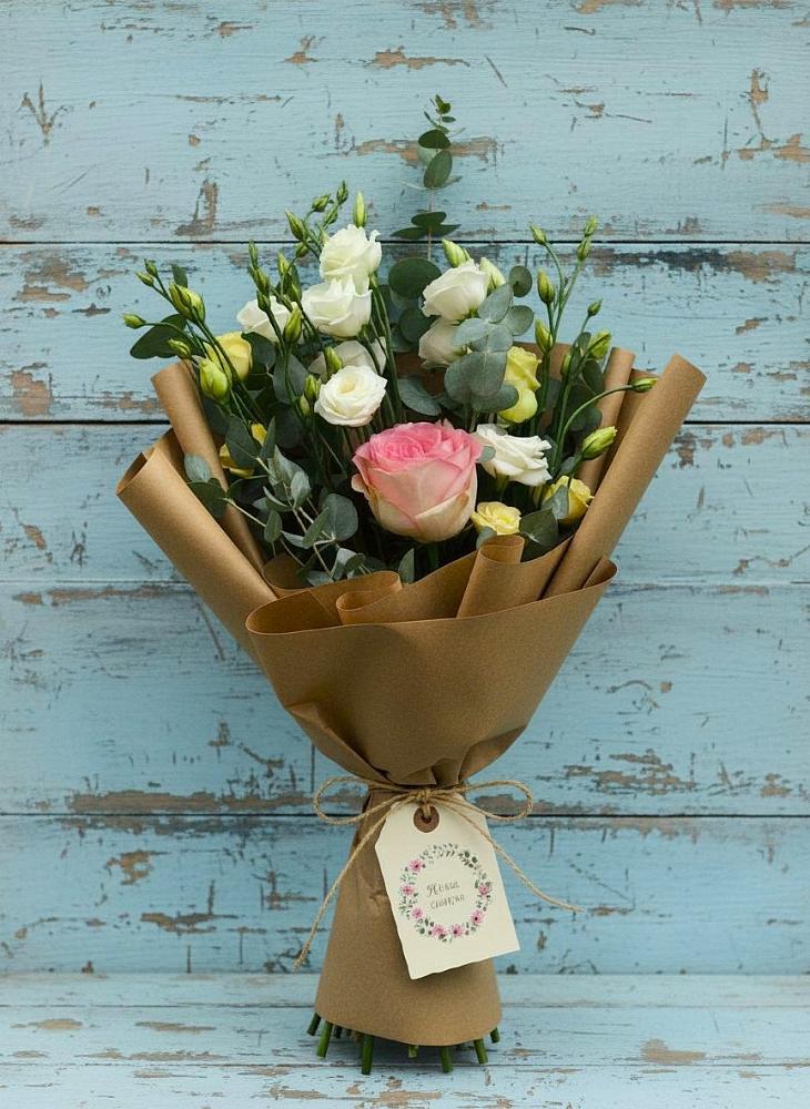 Букет цветов из: Розы и Лизиантусы в Ащерино