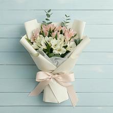 Букет цветов из:  Альстромерии в Ащерино