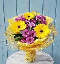 Букет цветов из:  Хризантемы и Герберы в Ащерино
