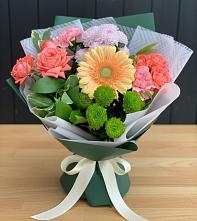 Букет цветов из:  Гвоздики, Розы, Герберы и Хризантемы в Ащерино