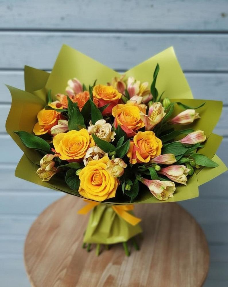 Букет цветов из: Альстромерии и Розы в Ащерино