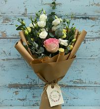Букет цветов из:  Розы и Лизиантусы в Ащерино