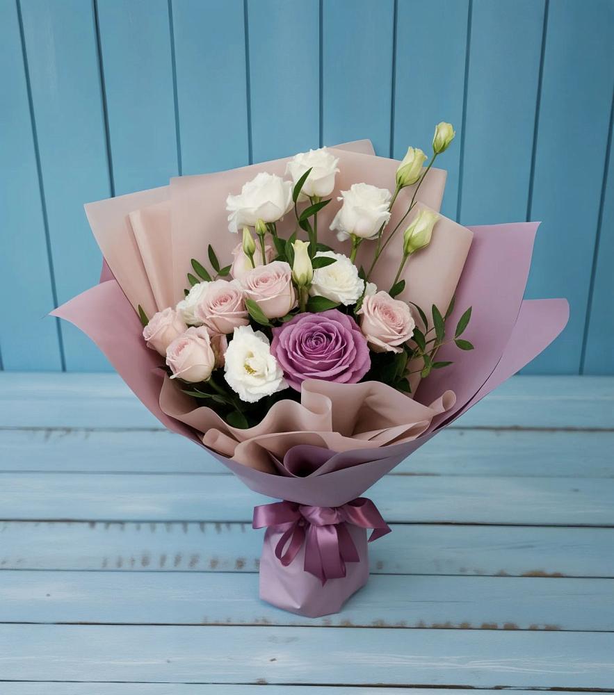 Букет цветов из: Розы и Лизиантусы в Ащерино